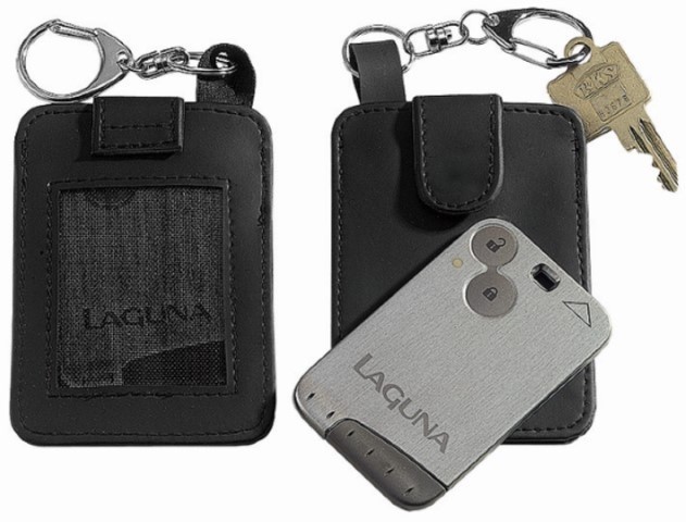 vorne mittig (4,5 x 3,5 cm)