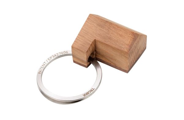 TROIKA-Schluesselanhaenger-BAUMHAUS-braun