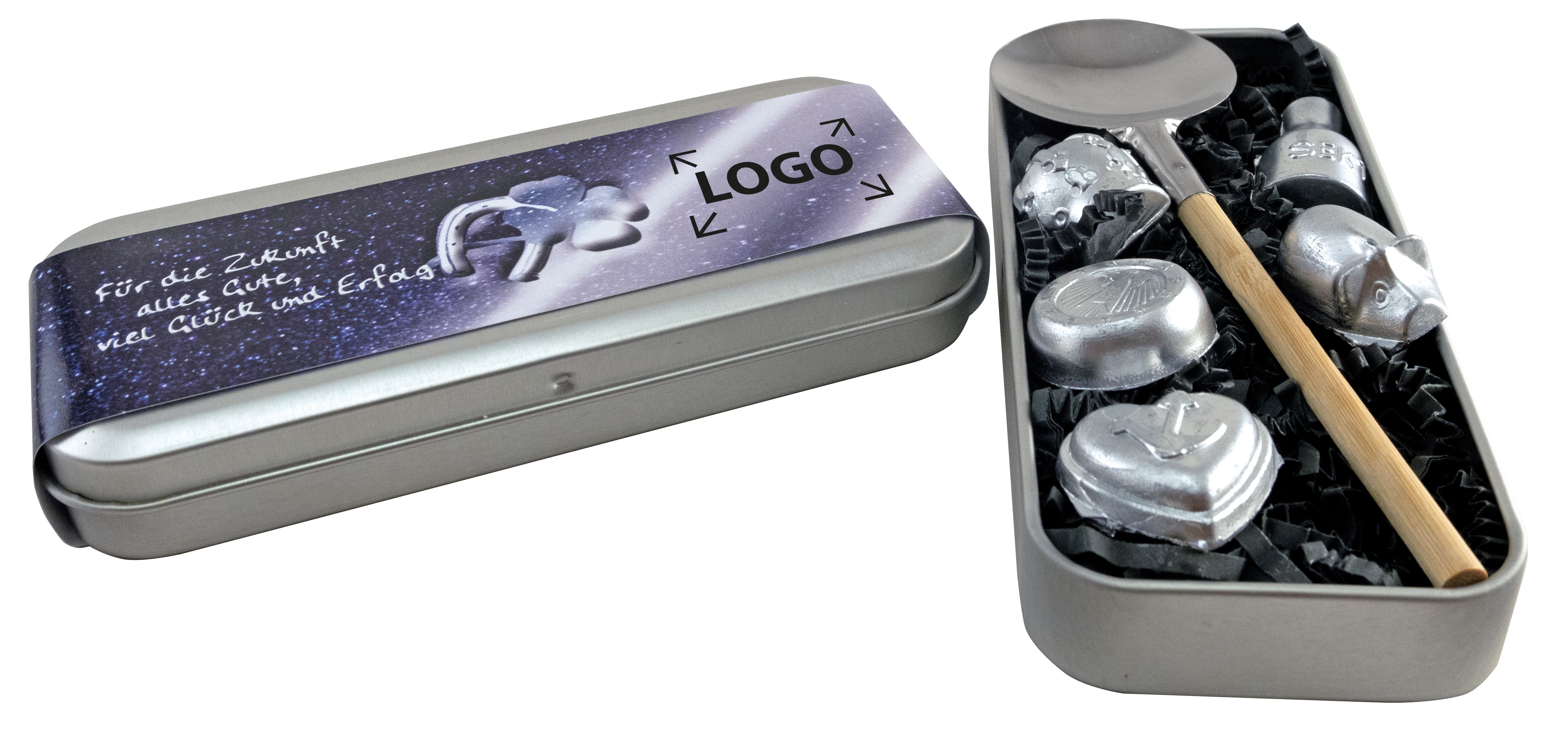 auf die Banderole (33,6 x 4,4 cm)