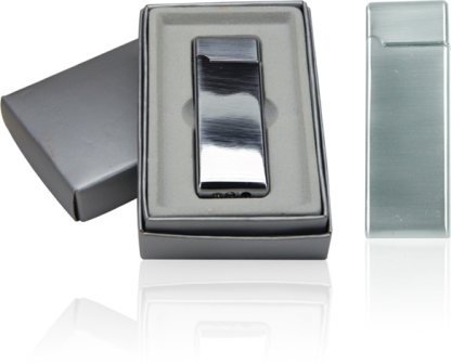 Auf  Vorderseite (1,5 x 4 cm)